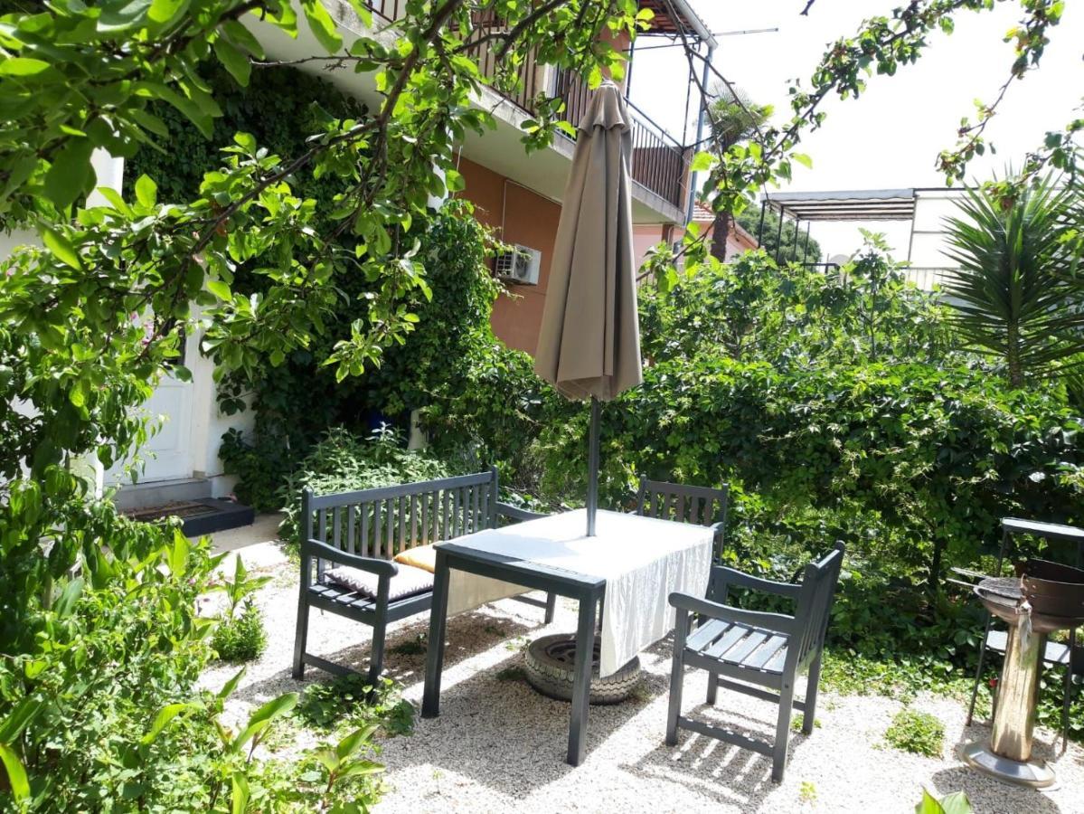 Apartman Marcela Zadar Exteriör bild